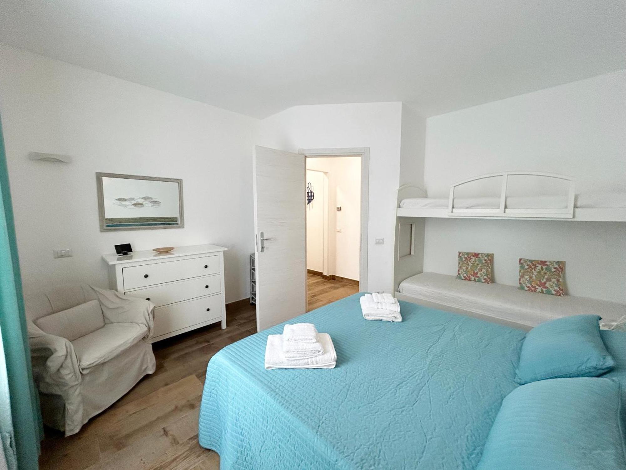 La Casa Di Rosi Al Mare Lägenhet Vada Exteriör bild
