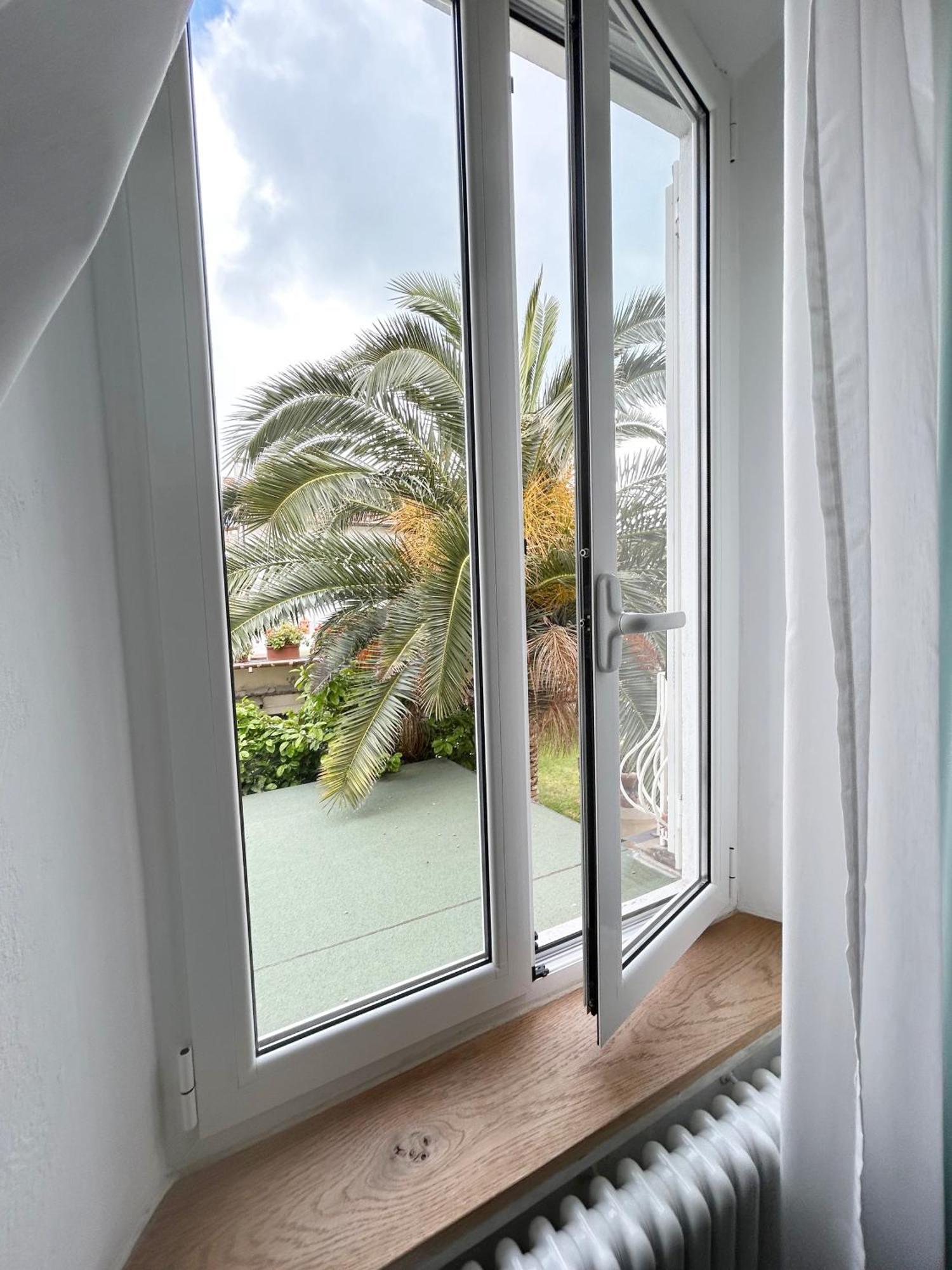 La Casa Di Rosi Al Mare Lägenhet Vada Exteriör bild
