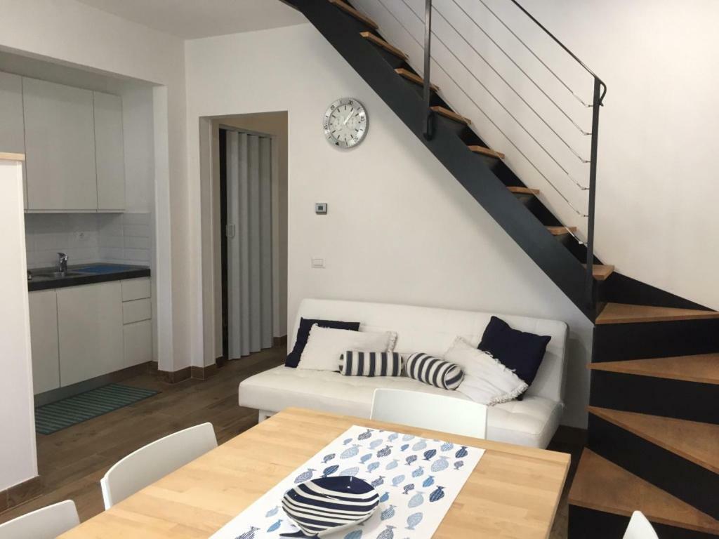 La Casa Di Rosi Al Mare Lägenhet Vada Exteriör bild