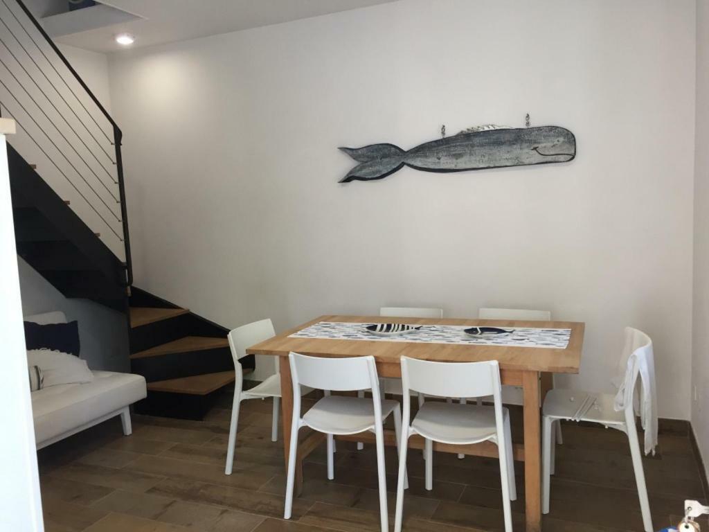 La Casa Di Rosi Al Mare Lägenhet Vada Exteriör bild